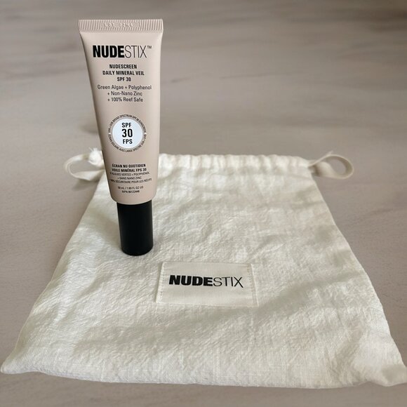 NUDESTIX Nudescreen Daily Mineral Veil SPF 30 – Tint Nude - Picture 1 of 5